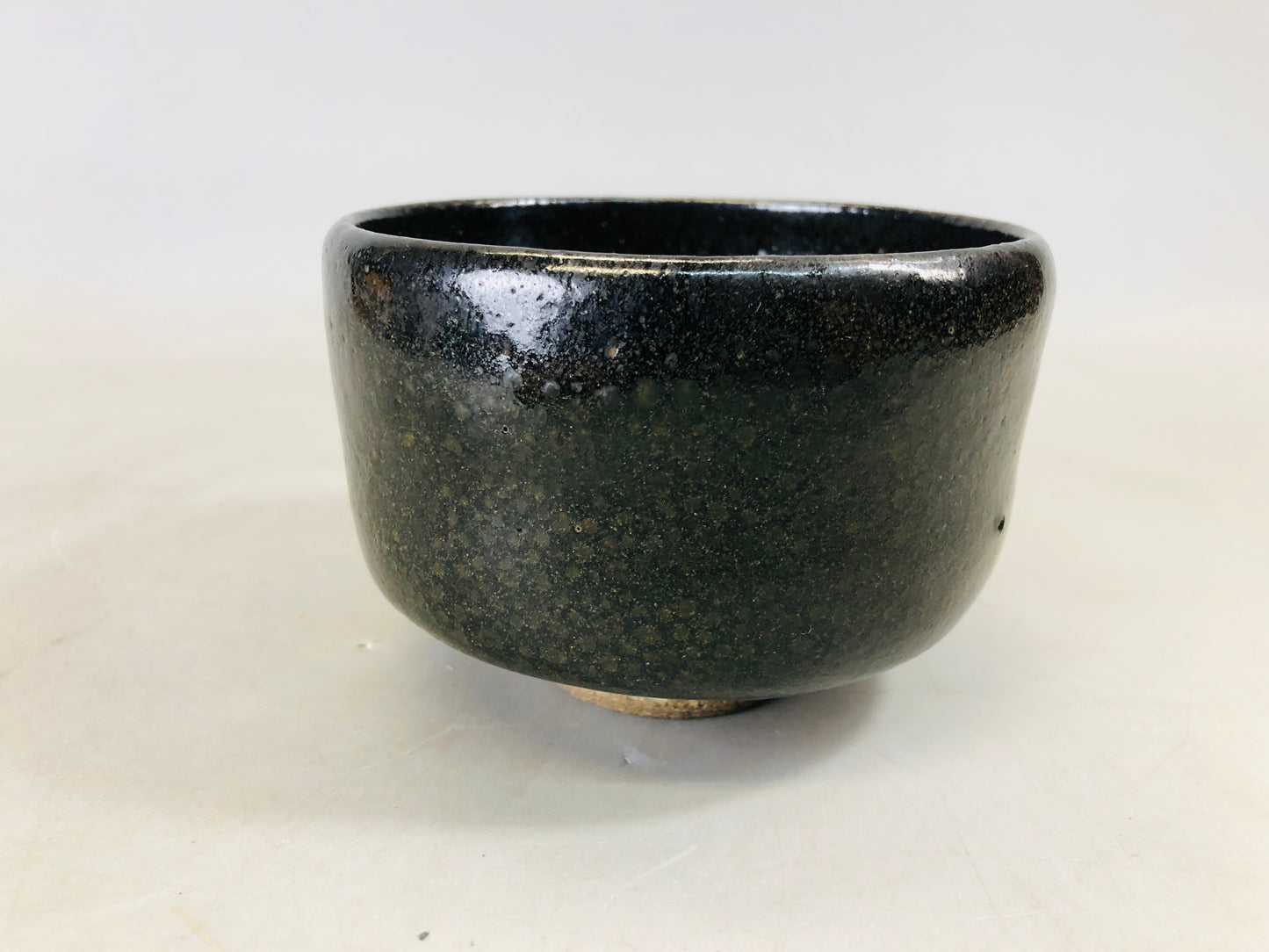 Y6784 [VIDEO] CHAWAN Raku-ware black bowl signed Japan antique tea ceremony pottery