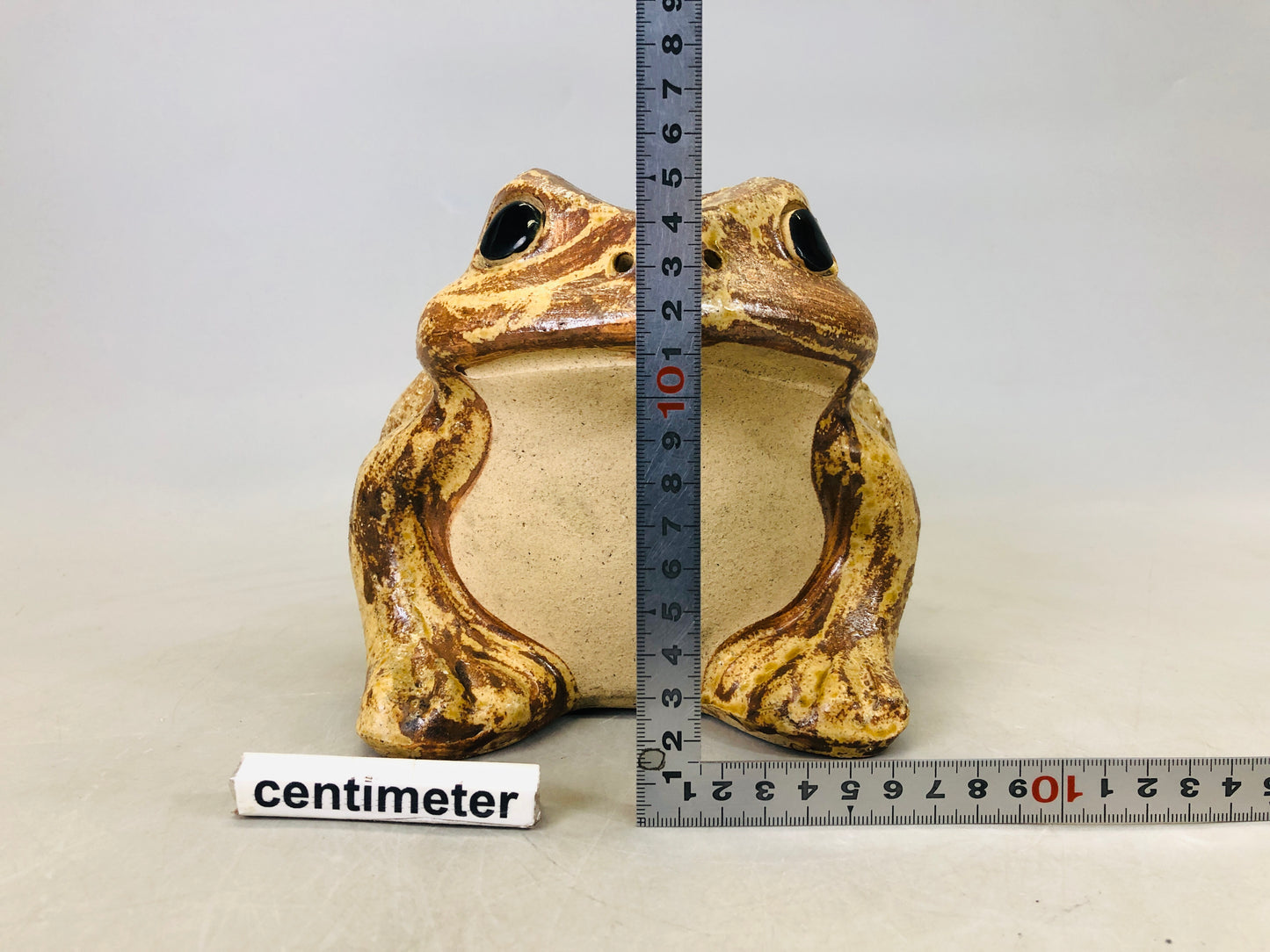 Y6797 [VIDEO] OKIMONO Ceramic Frog faimly figurine Japan antique figure interior decor