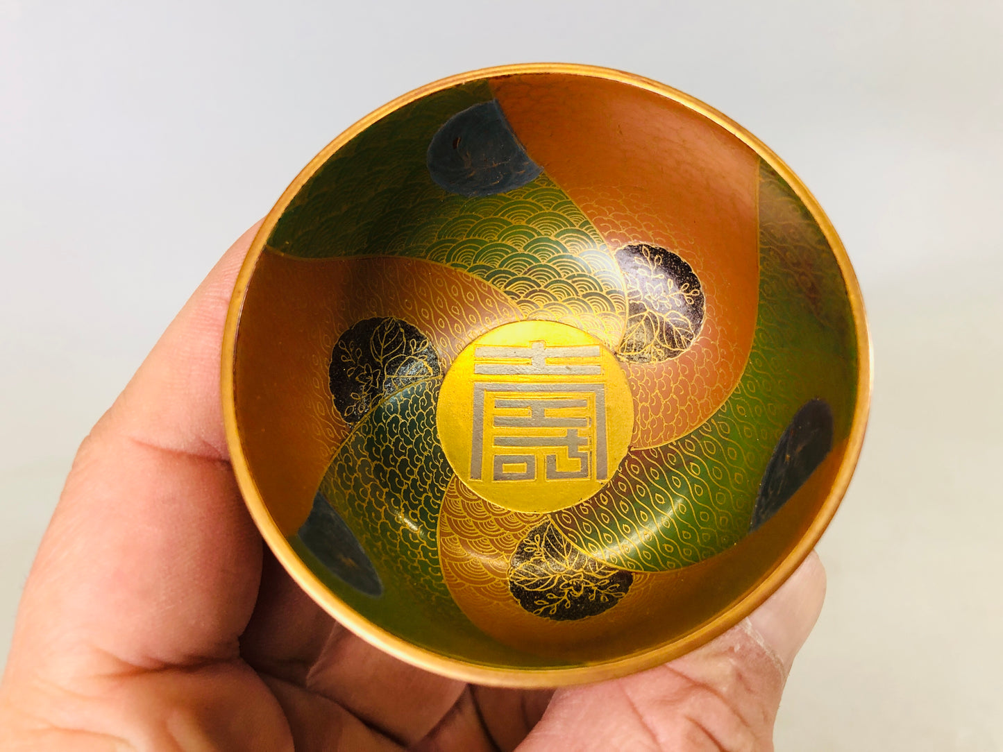 Y6815 [VIDEO] CHAWAN Makie Sake cup pair signed box Japan antique tableware bowl