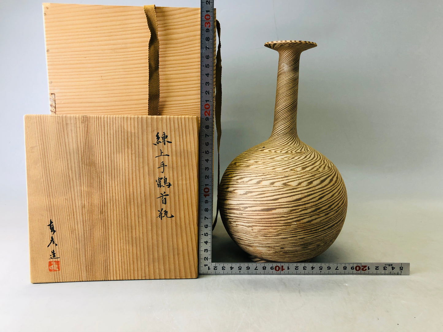 Y6835 [VIDEO] FLOWER VASE Shigaraki-ware signed box Japan ikebana floral arrangement