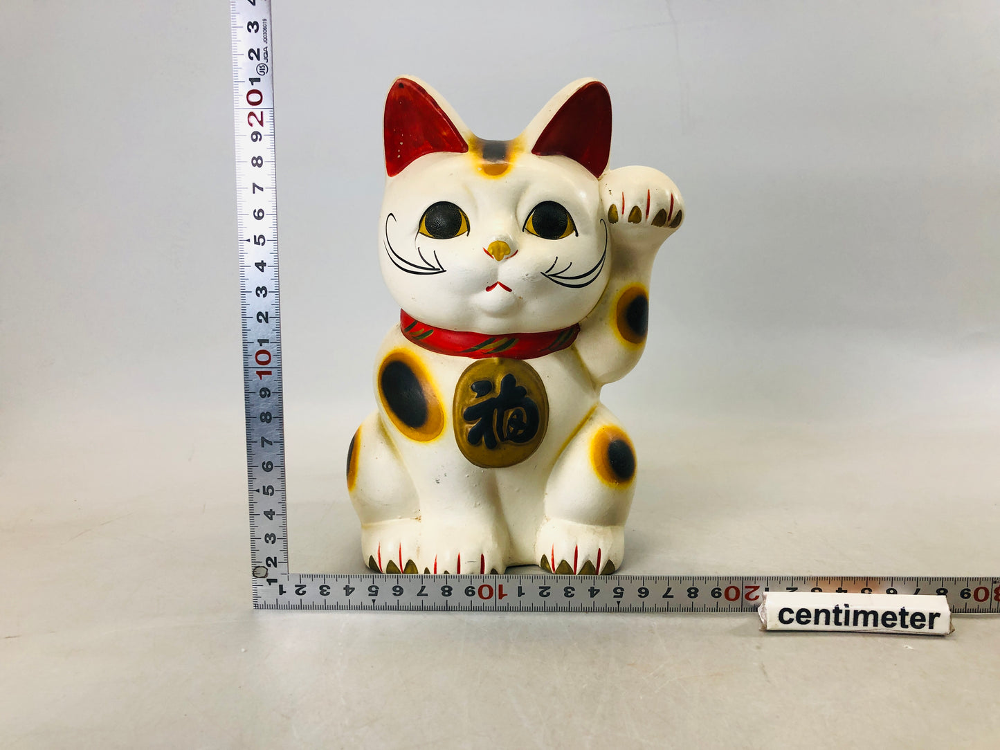 Y6856 [VIDEO] OKIMONO Ceramic Beckoning White Cat piggy bank Japan antique interior