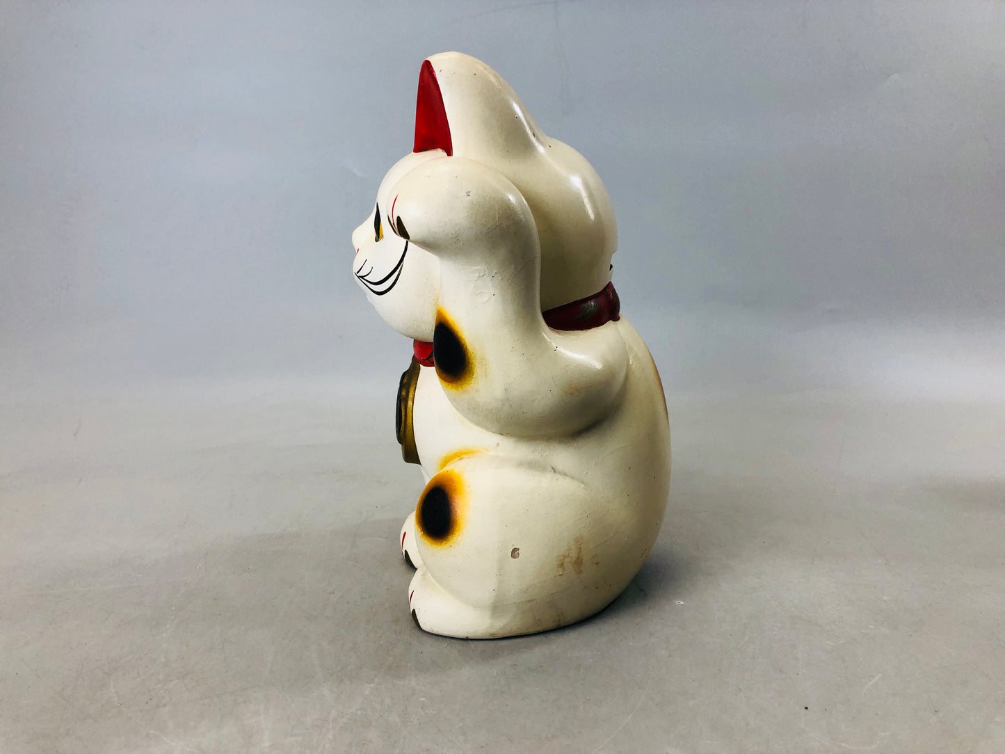 Y6856 [VIDEO] OKIMONO Ceramic Beckoning White Cat piggy bank Japan antique interior