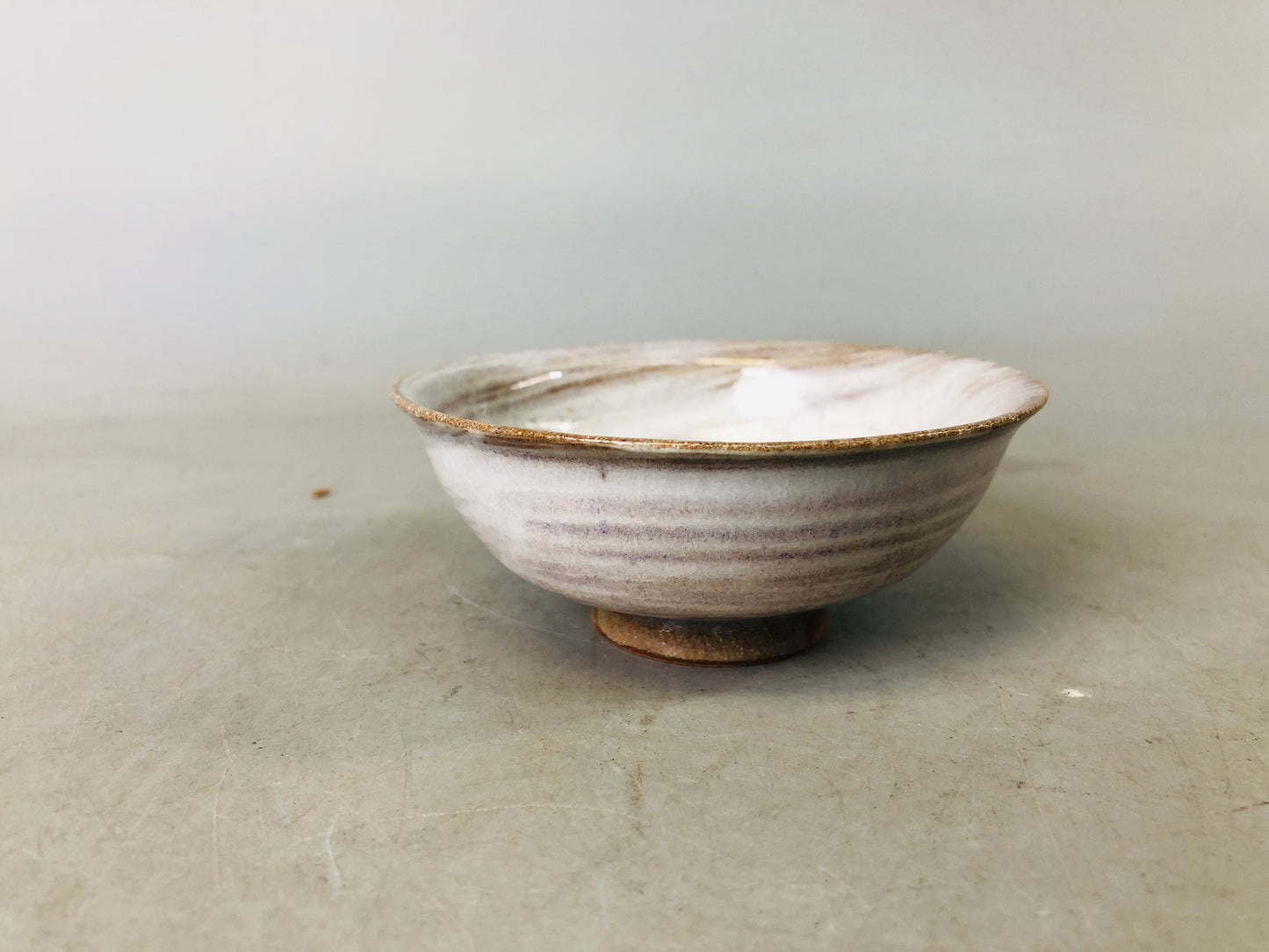 Y6883 [VIDEO] CHAWAN Hakeme brushmark Sake cup signed box Japan antique tableware bowl