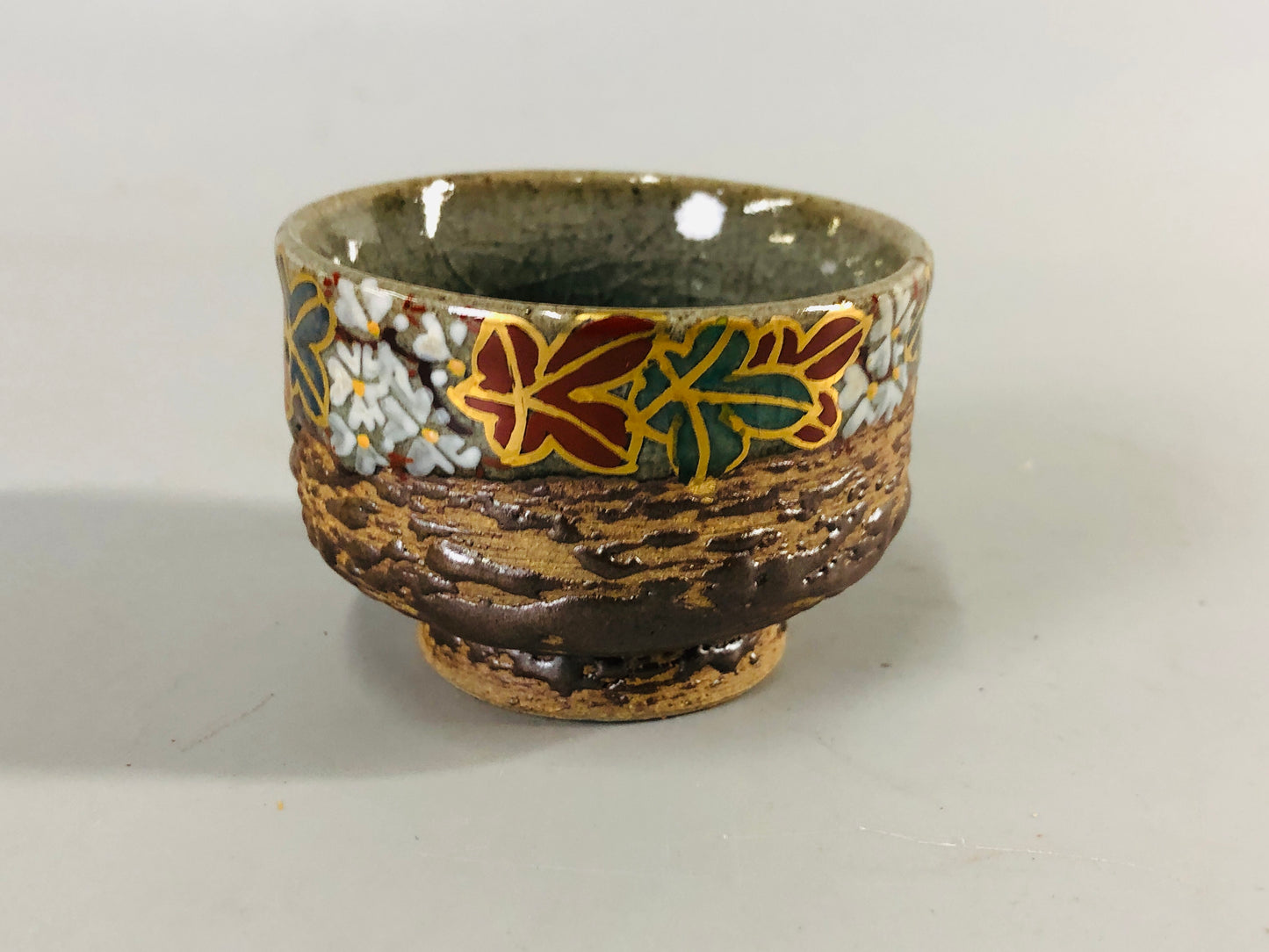 Y6914 [VIDEO] CHAWAN Inuyama-ware Sake cup signed box autumn leaves Japan antique