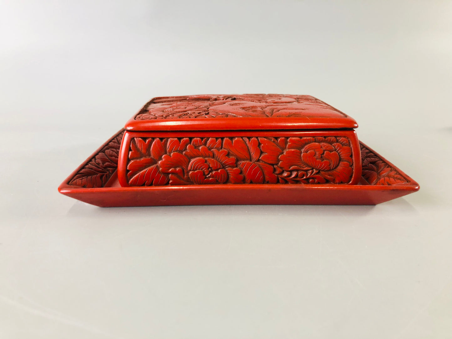 Y6975 「VIDEO] BOX Kamakura carving accessory case flower bird Japan antique storage