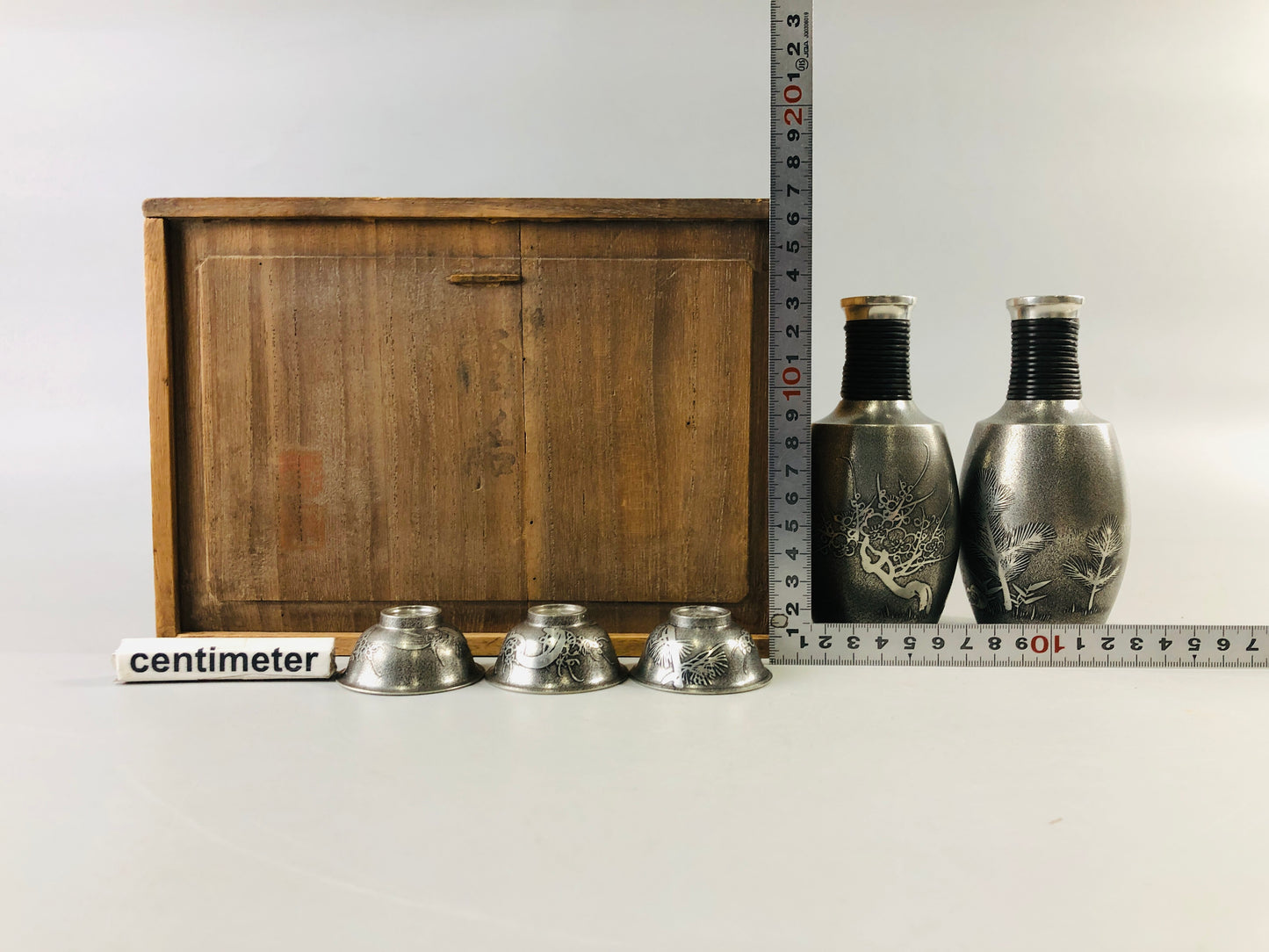 Y6985 [VIDEO] CHOUSHI Tin Sake Bottle Cup set signed box Japan antique tableware kitchen