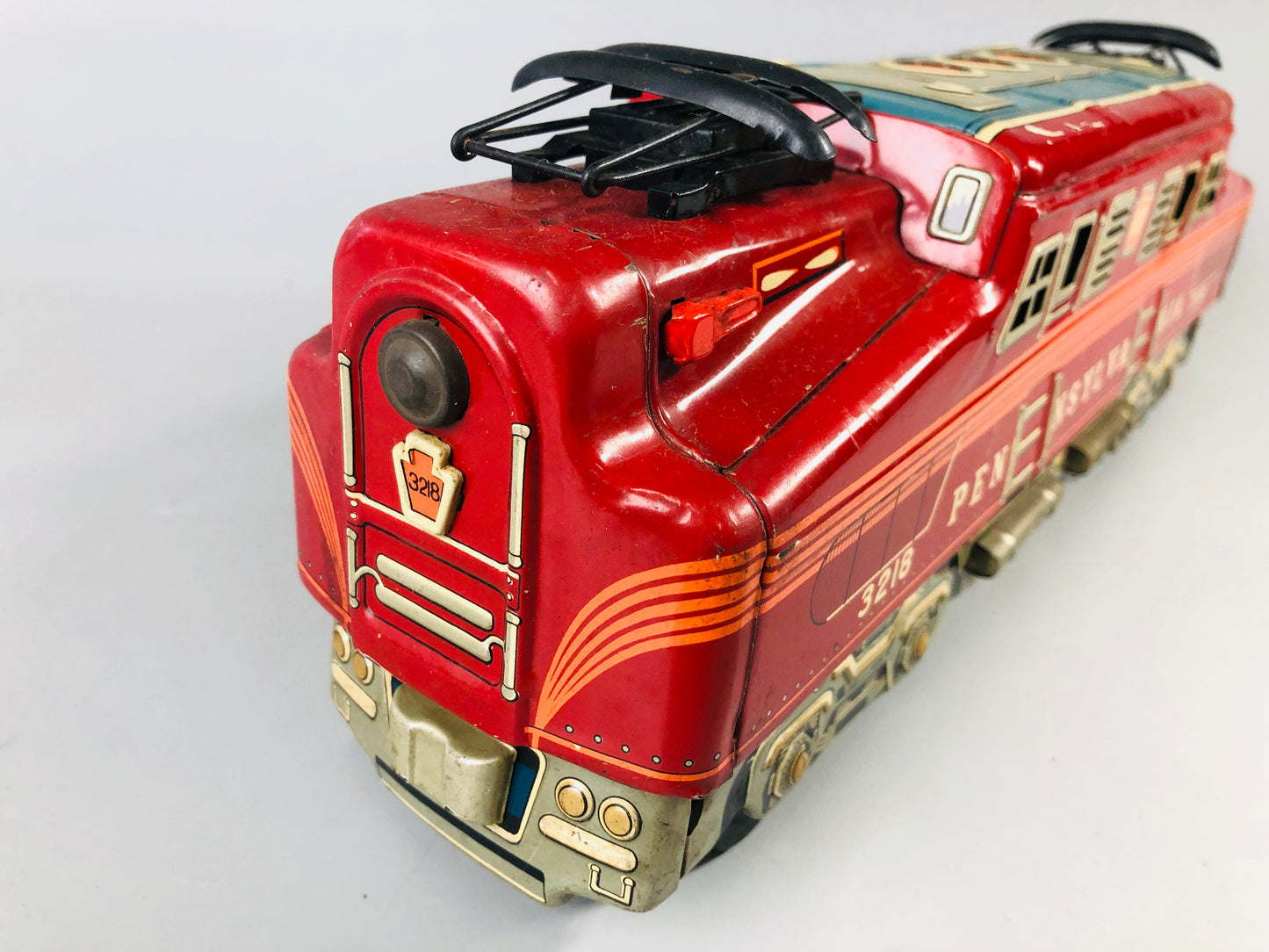 Y7007 [VIDEO] TIN TOY Train Pennsylvania 3218 transportation red Japan antique vintage