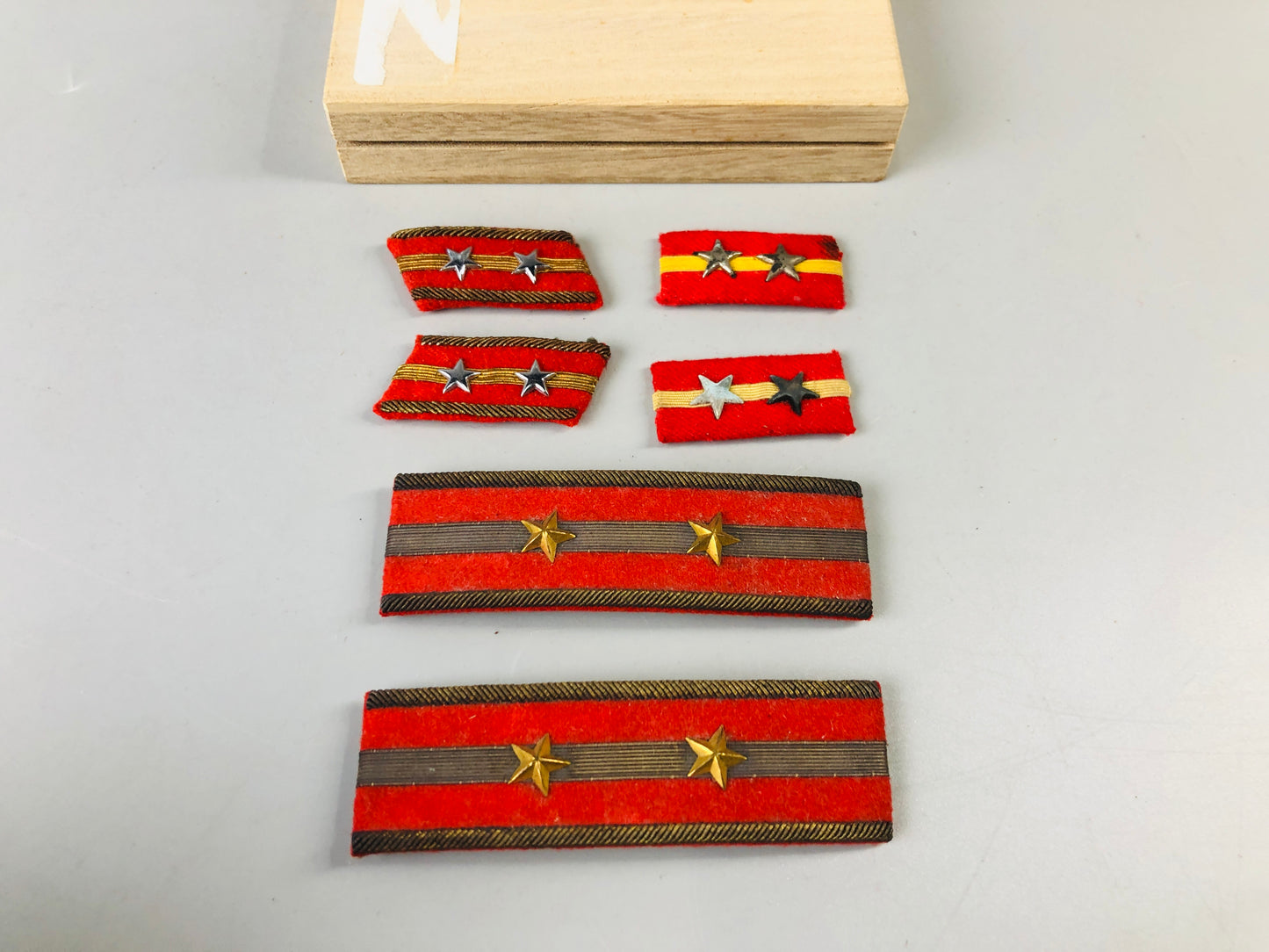Y7018 [VIDEO] Imperial Japan Army Epaulettes Lapel Pins set of 6 Japanese WW2 vintage