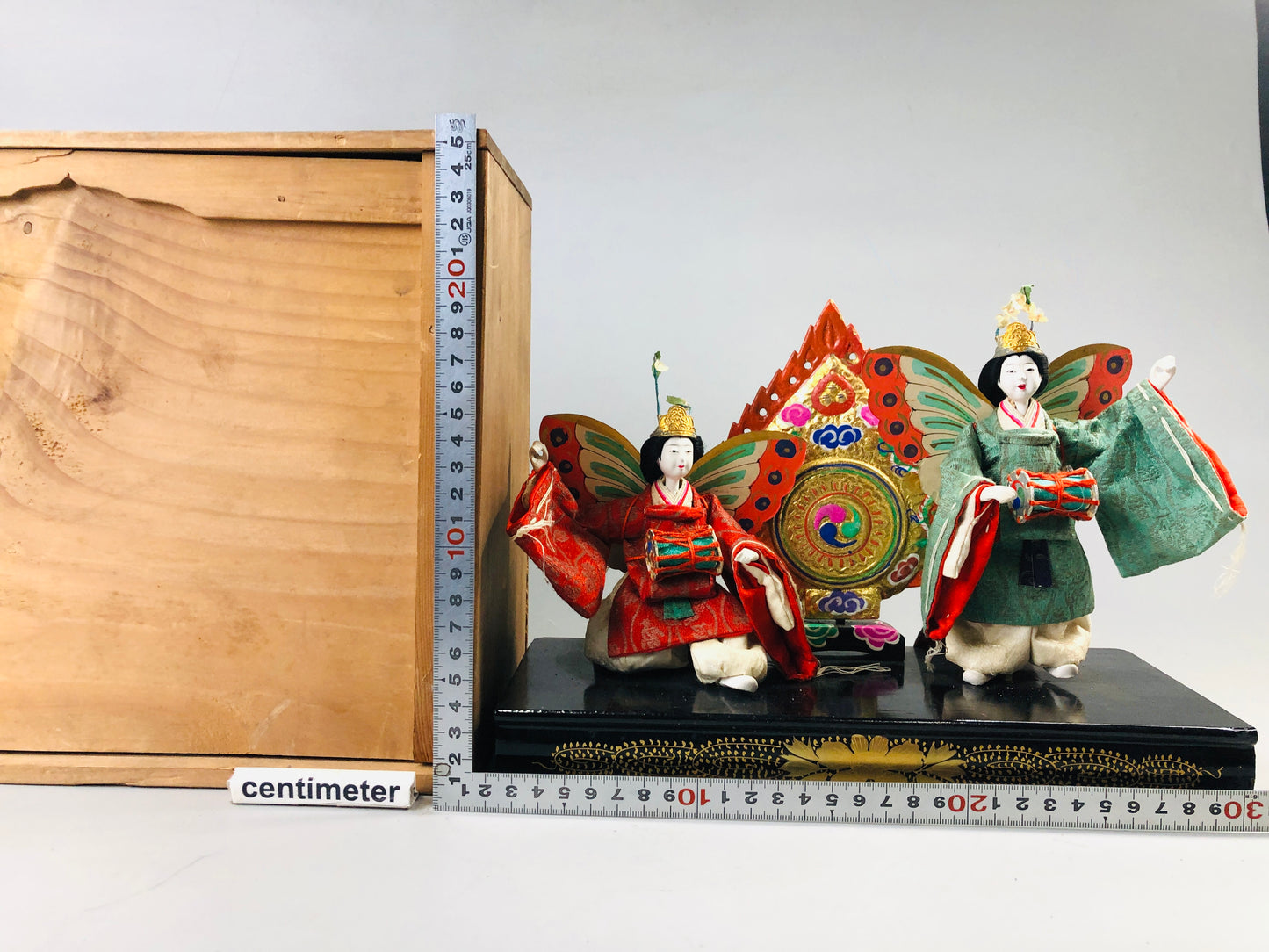 Y7031 [VIDEO] NINGYO Japanese doll kimono dance butterfly box Japan antique figurine