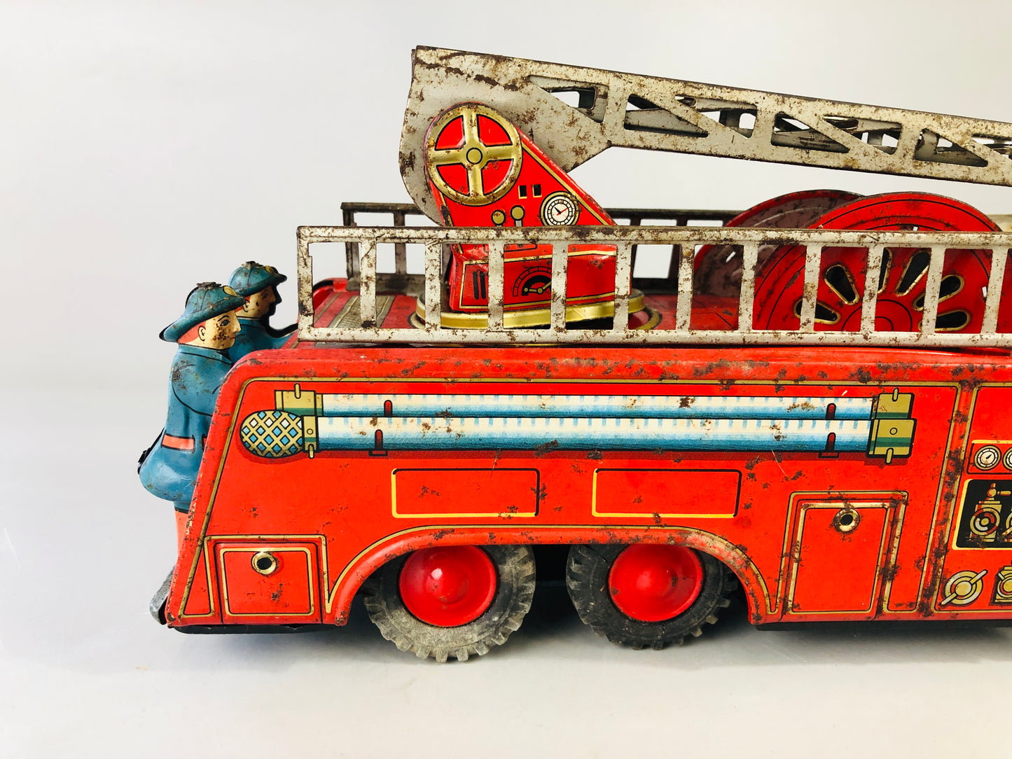 Y7125 TIN TOY Fire engine truck working vehicle Japanese antique vintage