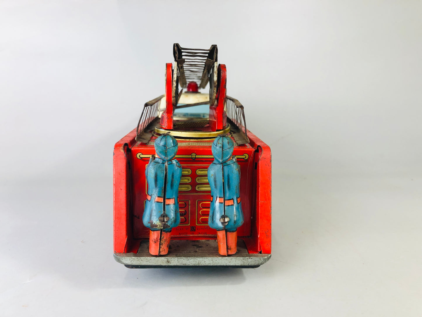 Y7125 TIN TOY Fire engine truck working vehicle Japanese antique vintage